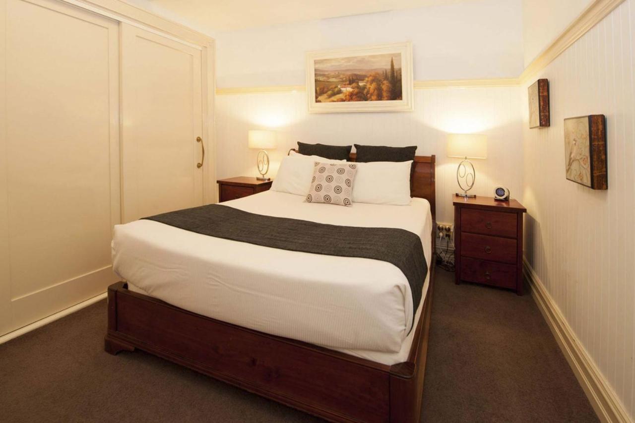 Cobb & Co Court Boutique Hotel Mudgee Esterno foto