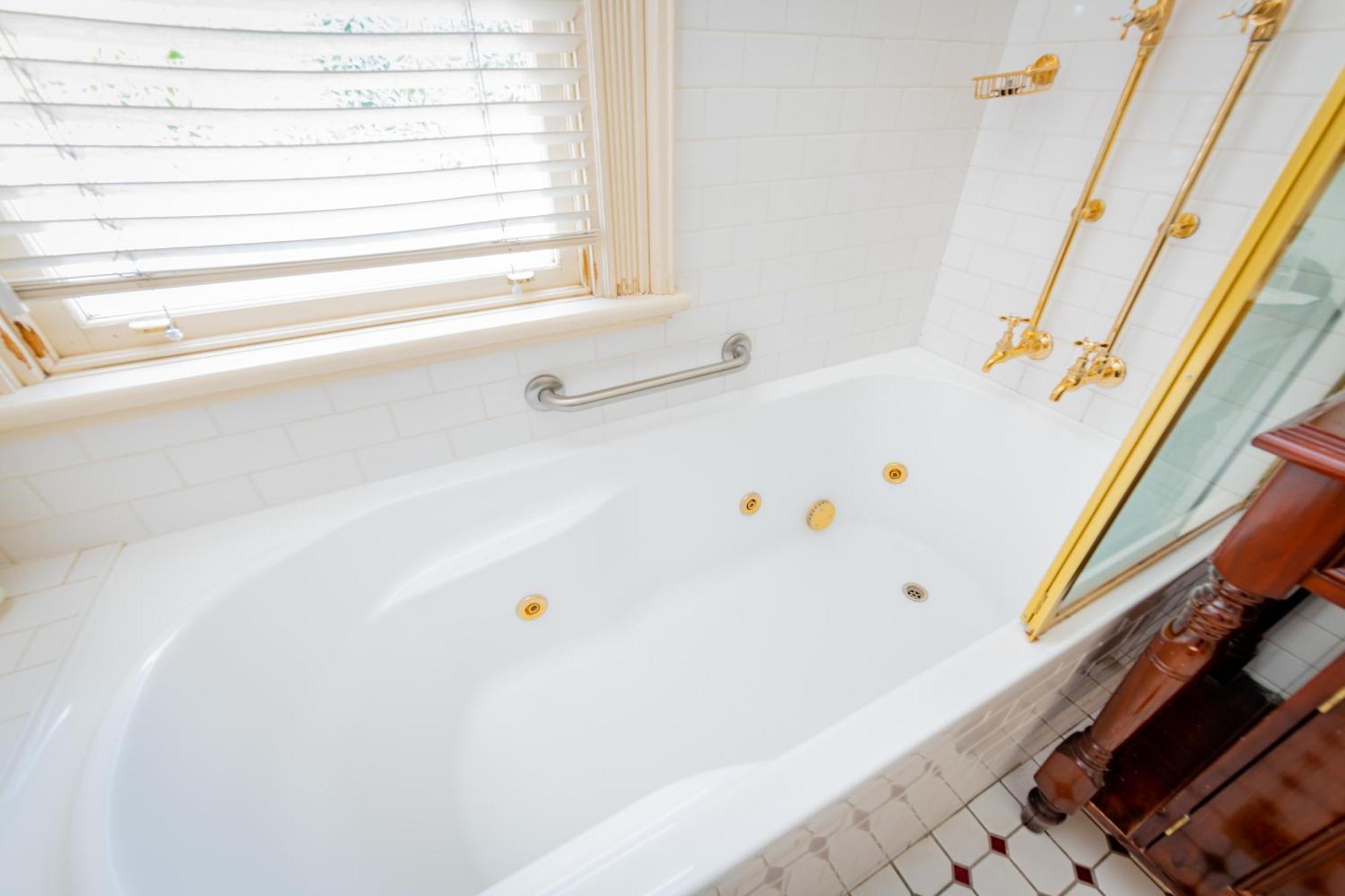 Cobb & Co Court Boutique Hotel Mudgee Esterno foto