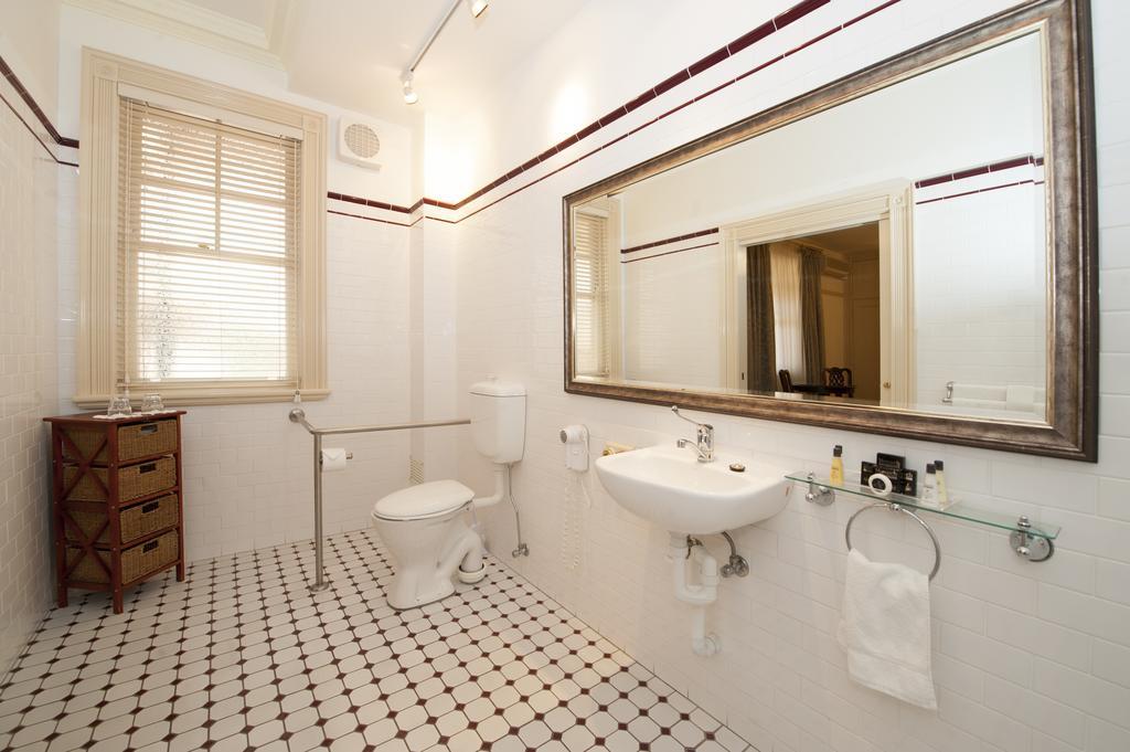 Cobb & Co Court Boutique Hotel Mudgee Esterno foto