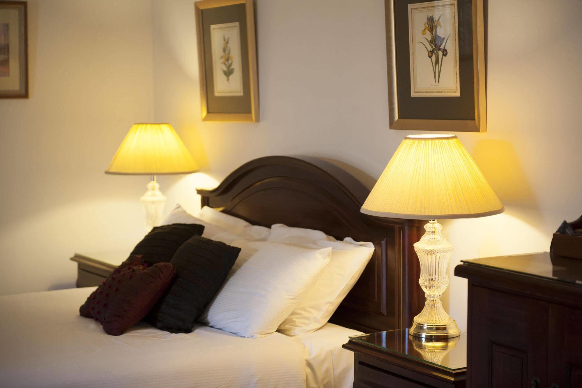 Cobb & Co Court Boutique Hotel Mudgee Esterno foto
