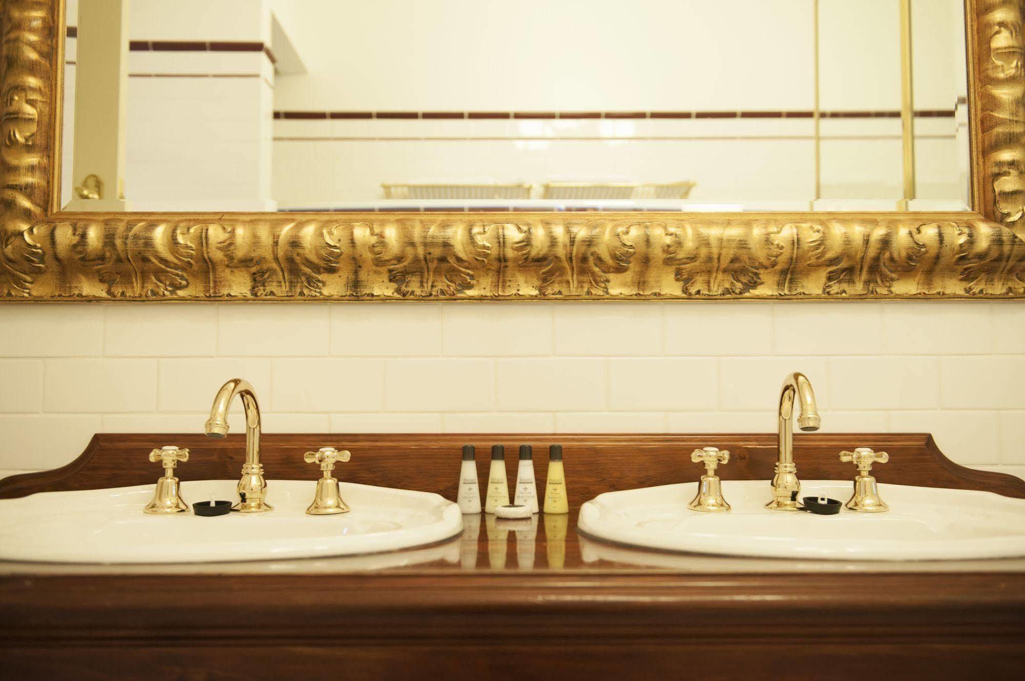 Cobb & Co Court Boutique Hotel Mudgee Esterno foto