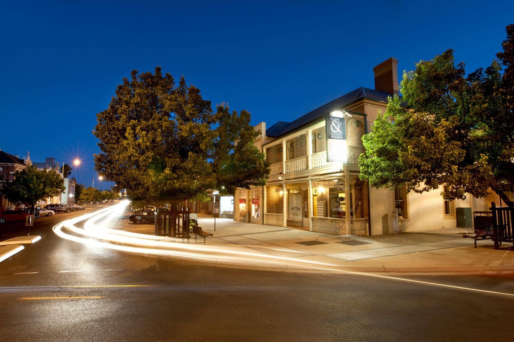 Cobb & Co Court Boutique Hotel Mudgee Esterno foto